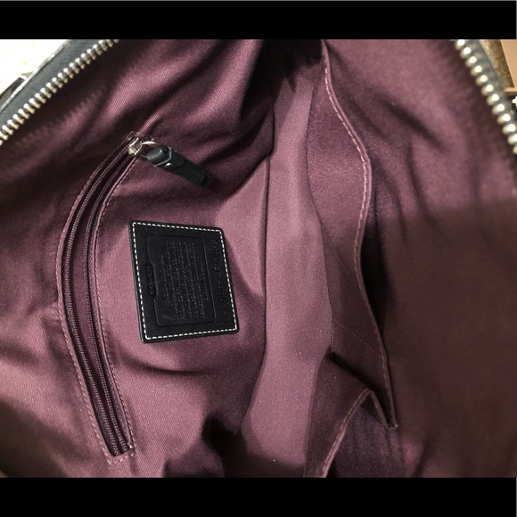 Coach purse - Picture 4 of 8